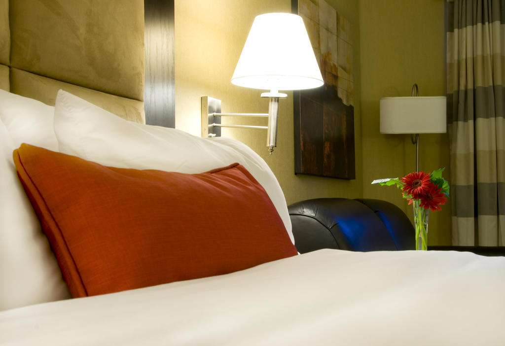 Ramada Plaza Crystal Palace Dieppe Room photo